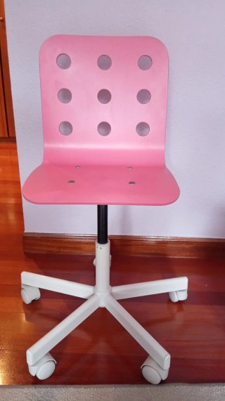 Silla de estudio infantil Ikea rosa