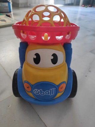 Camión Oball para bebé