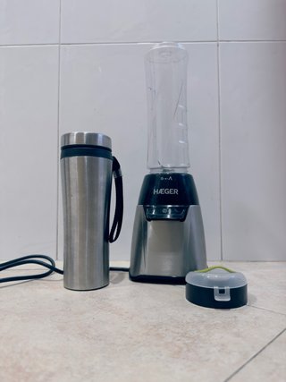Mini Batidora Haeger con Vaso y Termo
