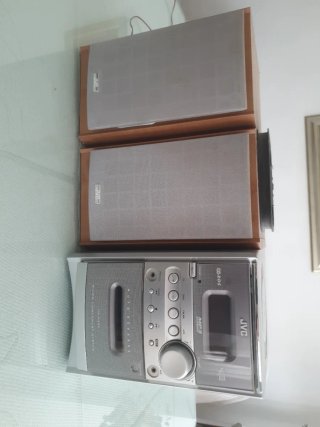 Mini equipo de música JVC