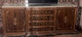 Cómoda Antigua de Madera