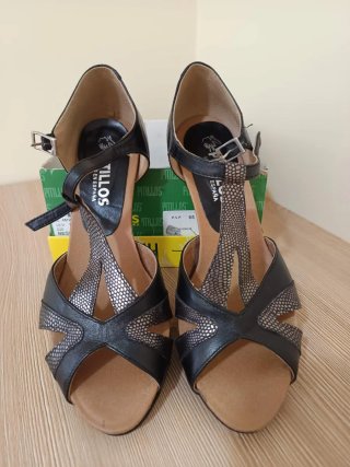 Zapatos de salón abiertos Pitillos