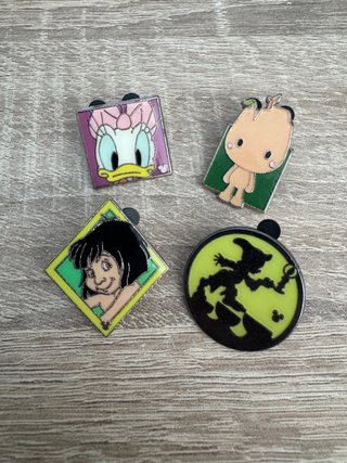 Lote de 4 Pins Disney