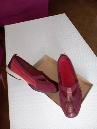 Zapatos DKNY Granates