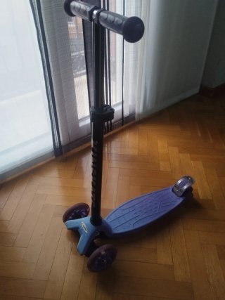 Patinete Infantil de Tres Ruedas Morado