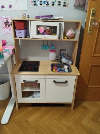Cocinita de juguete infantil