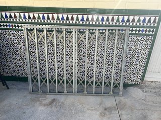 Reja de ballesta para ventana