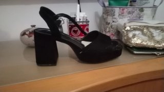 Sandalias Negras de Tacón