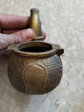Cenicero de Bronce Antiguo