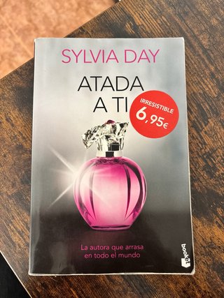 Libro Atada a ti