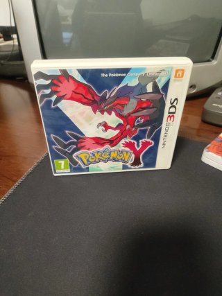 Caja Pokémon Y para Nintendo 3DS