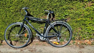 Bicicleta de paseo, negra en muy buen estado