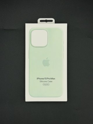 Funda iPhone 15 Pro Max Silicona Nueva 12