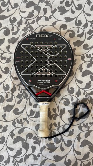 Pala de pádel NOX AT10 Genius Agustín Tapia