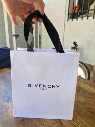 Bolsa de papel Givenchy