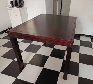 Mesa de Comedor de Madera