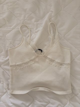 Top Blanco de Canalé con Encaje Zara