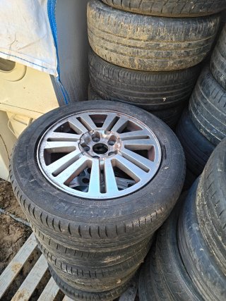 Llanta para Ford Focus C-Max