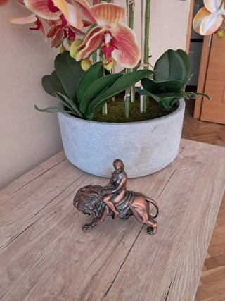 Mechero Figura de Bronce