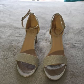 Sandalias de tacón Etika con brillos