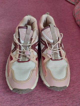 Zapatillas Sport Rosa y Beige