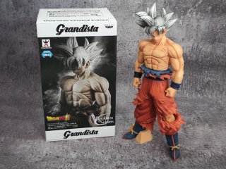 Figura de Dragon Ball Grandista Son Goku UI