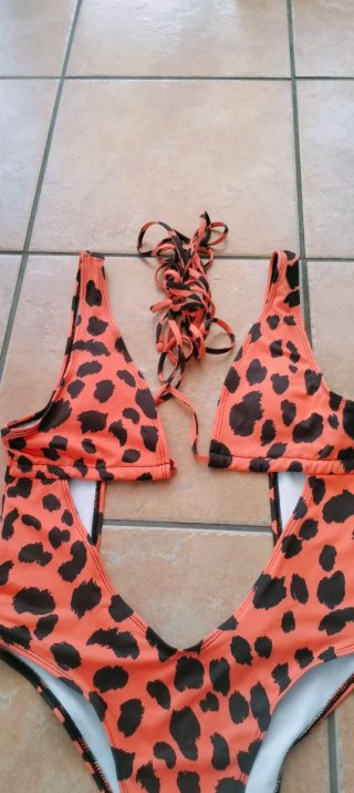 Lote, vestido, bañadores, triquinis