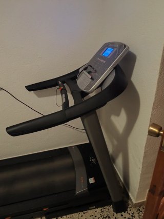 Cinta de correr NordicTrack y bicicleta estática