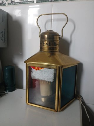 Farol de Latón Dorado