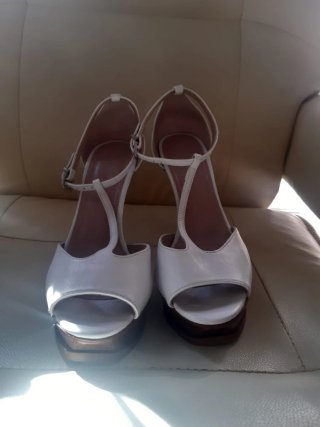 Sandalias de tacón Gloria Ortiz