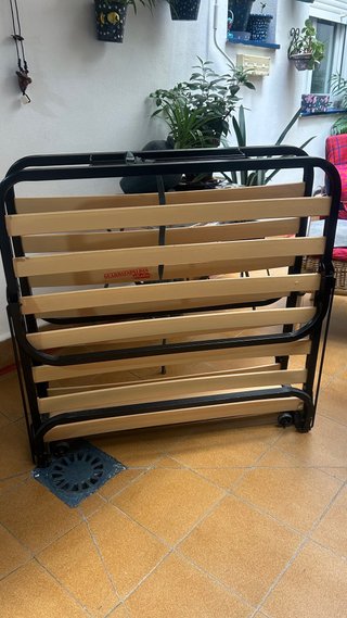 Somier plegable con ruedas