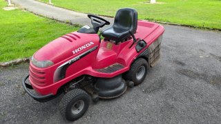 Tractor Cortacésped Honda HF 2417