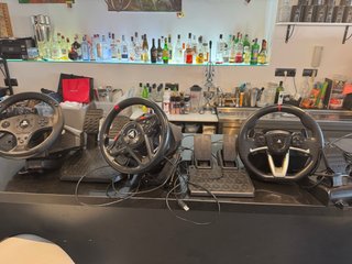 3 Volanti Thrustmaster per PlayStation