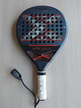 Pala de Pádel Nox AT Genius 18K