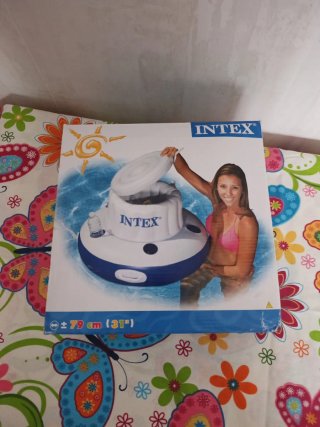 Nevera Flotante Intex 79cm