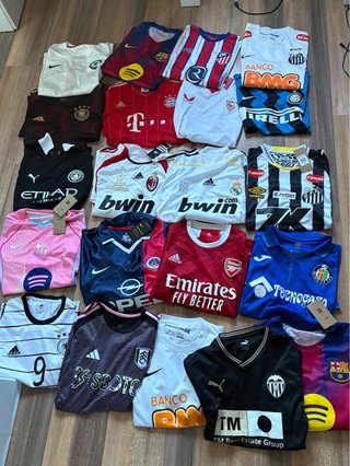Lote de 20 Camisetas de Fútbol