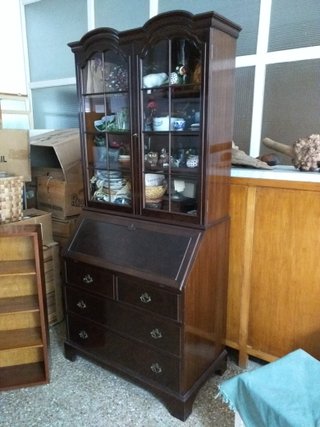 ESCRITORIO BUREAU VINTAGE CON CRISTALERA MADERA