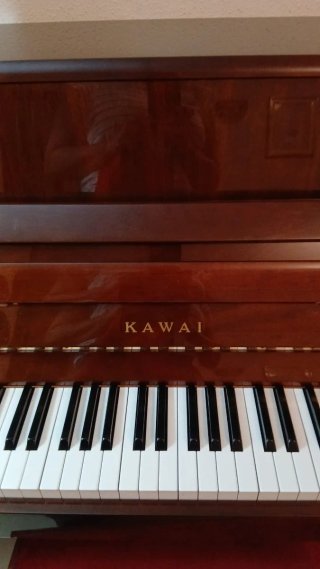 Piano de pared Kawai CE-8N