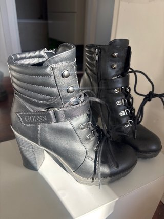 Botines Guess Negros 37 Botines coverse blancos 37