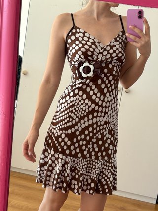 Vestido de lunares marrón y blanco