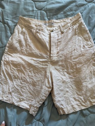 Pantalón corto de lino beige Zara
