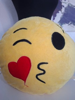 Cojín Emoticono Beso