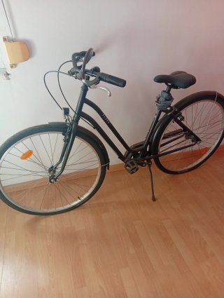 Bicicleta de paseo Elops negra