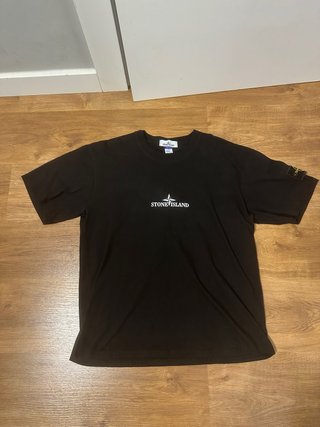 Camiseta Stone Island Negra