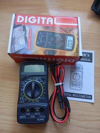 Multimetro digital