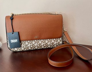 Bolso DKNY Marrón y Beige