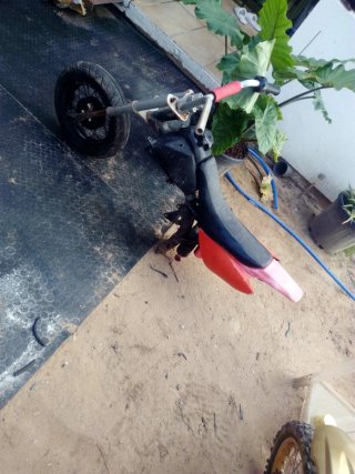 Chasis y piezas de moto