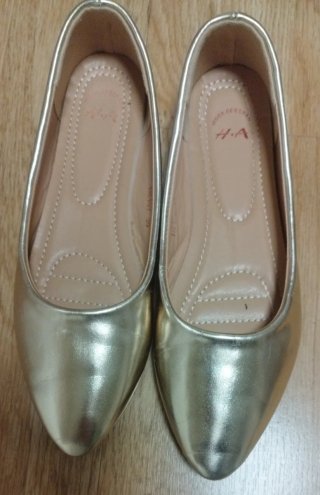 Manoletinas Doradas H.A Talla 39