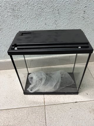 Acuario Pecera con Tapa Negra