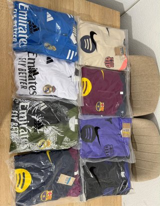 Chándales de fútbol nuevos